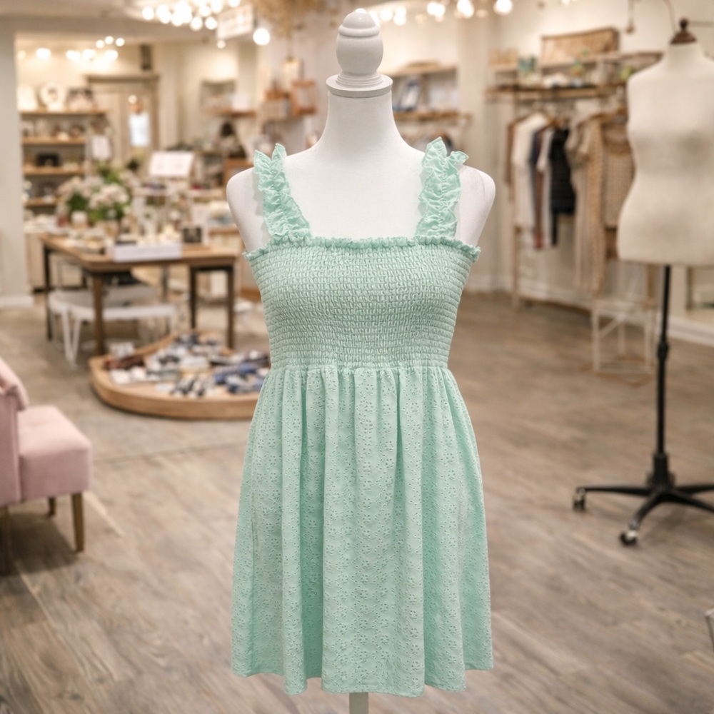 White Birch Medium Mint Eyelet Smocked Dress Lined Ruffle Straps NWOT